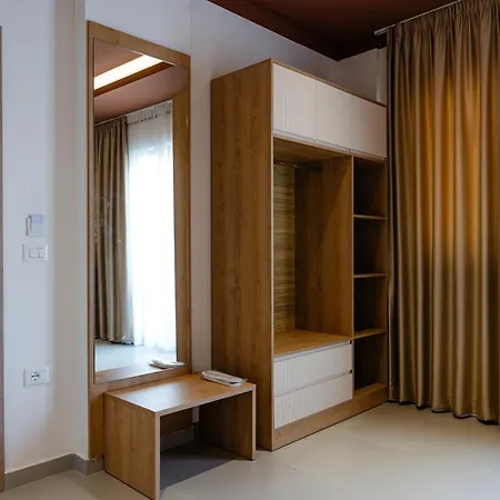 Lodge Kronos Village *