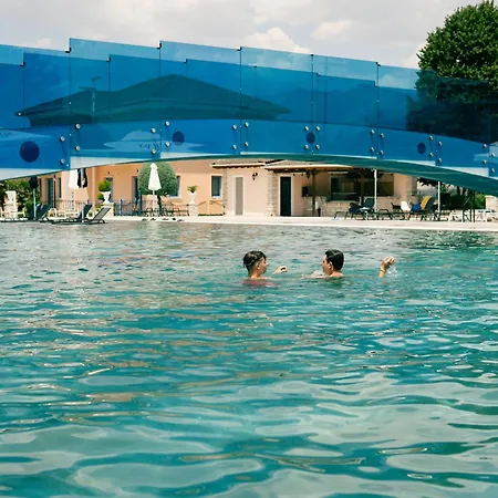 Lodge Kronos Village