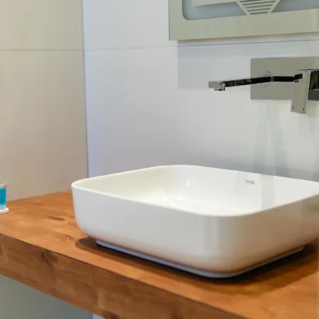 Kronos Village Gjirokastër