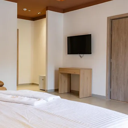 Kronos Village Gjirokastër