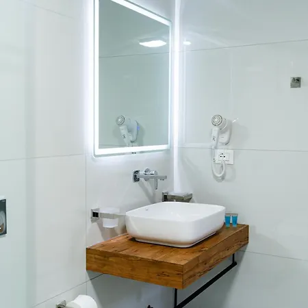 Kronos Village * Gjirokastër