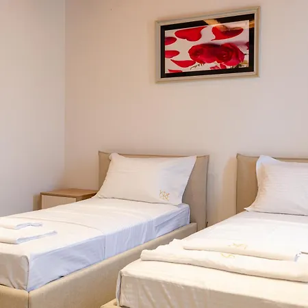 Kronos Village * Gjirokastër