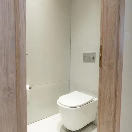 Kronos Village Lodge Gjirokastër