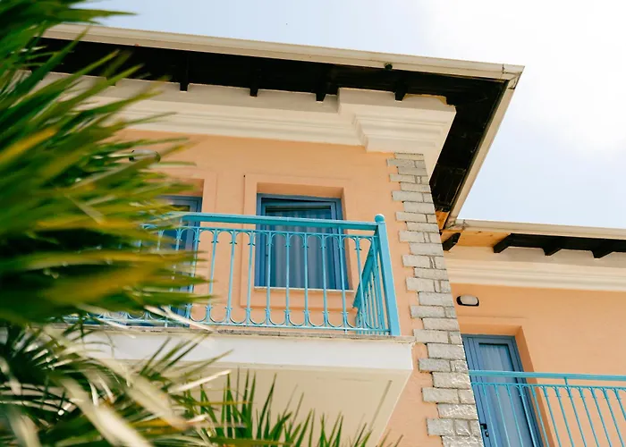 Kronos Village 山林小屋 Gjirokastër