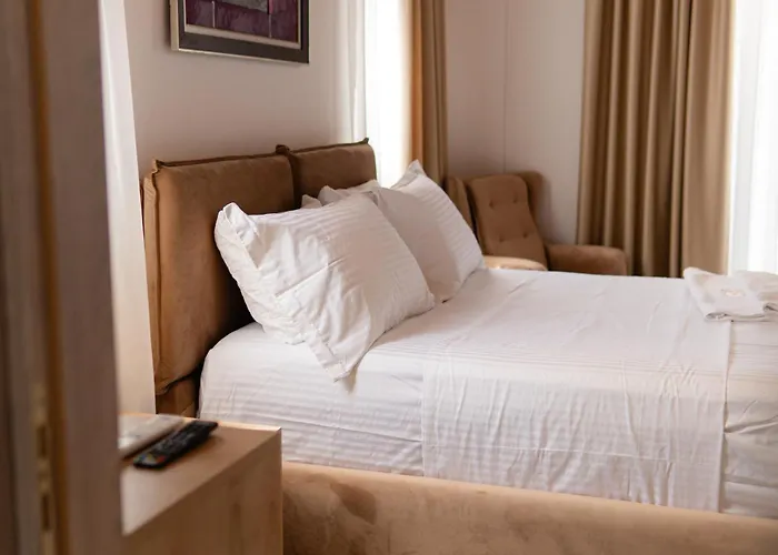 Kronos Village 山林小屋 Gjirokastër