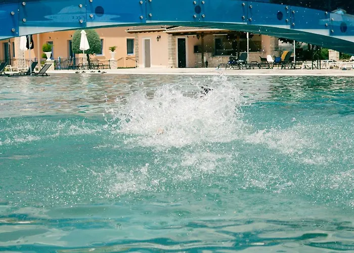 山林小屋 Kronos Village