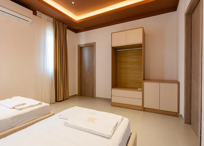 Kronos Village 山林小屋